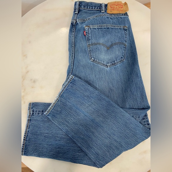 Vintage Levi’s 501 button fly jeans- price per 1 pair - Picture 2 of 15